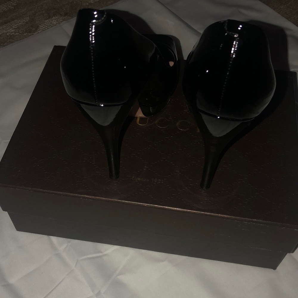 Black patent leather Gucci Pumps - Picture 6 of 7